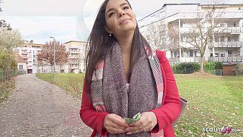 Abspielen Xnxx-Filme mit Polizisten aus der Hauptstadt, die Sex im Badezimmer haben