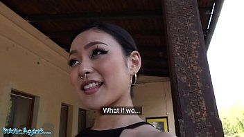 Abspielen Asiatische Schlampe hat Sex zu Hause