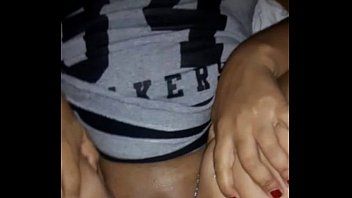 Reproduzir Orgasmo em uma mulher depois de um longo jogo de sexo