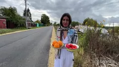 Abspielen Verbotener Quickie für Teenager auf dem Land, während ihr Mann weg ist – Katty West & Disdiger1