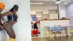Jouer L'ami de Jeff baise sa princesse au chocolat Fernanda pendant que Karen Oliver regarde