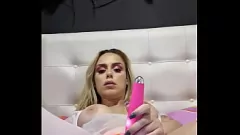 تشغيل صغيرتي في سن المراهقة وشم camgirl استمناء وكومينغ