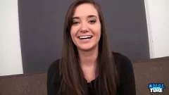 Redă Experiența intensă de creampie anal a Gia Paige