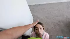 Abspielen Petite Teen Maria Kazi bekommt Hardcore mit Danny Mountain