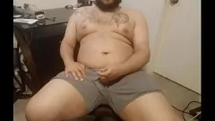 Riproduci Chubby Solo Boy spara un grande carico