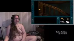 Riproduci La ragazza del giocatore nuda Nancy Drew espone un grande culo trafitto nella torre gioca attraverso