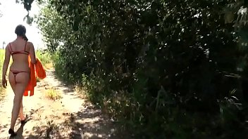 Reproducir Española folla haciendo cruising por los bosques de Barcelona