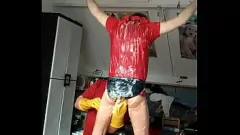 Riproduci Sessione BDSM con Bram: coperto di budino, schiavitù e corda