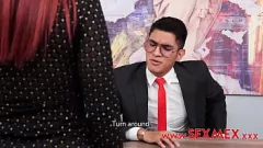 Afspelen Latina Milf Jessica Sodi neukt haar weg naar secretaris -positie