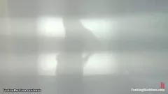 تشغيل متعرج الكستناء فاتنة كاتيا كاسين يحصل البرية مع المتشددين الشرج و كس اللعين على آلة اللعين