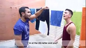 Play مثليون إسبان الحصول على قرنية ويمارس الجنس على السطح