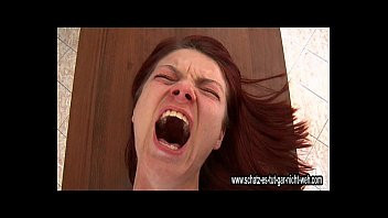 Reproduzir Anal por sua vez com muitas mulheres que se fodem só no cuzinho