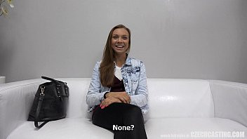 تشغيل Xnxx صب جميل مع مراهق يجتاز الاختبار
