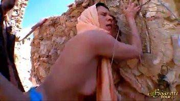 Reproduzir Imagens Xnxx com um árabe penetrado