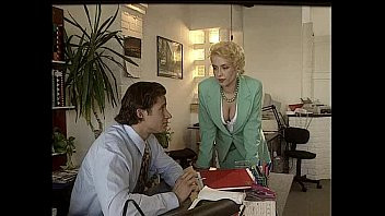 Reproduzir Filme xnxx completo com mulheres vadias que amam o estilo retro